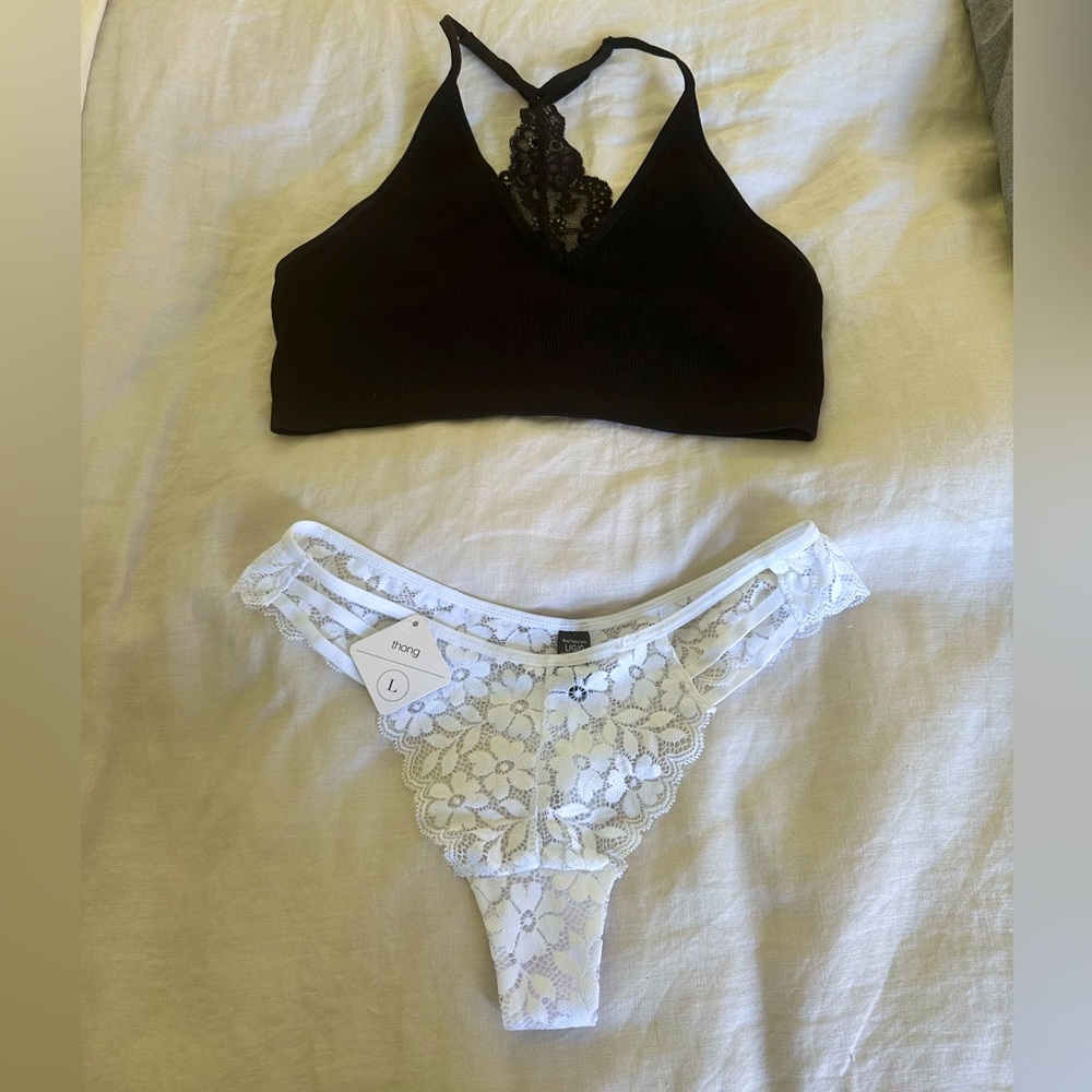 NWT, 2x Piece Set -Lace Bralette & Lace Thong